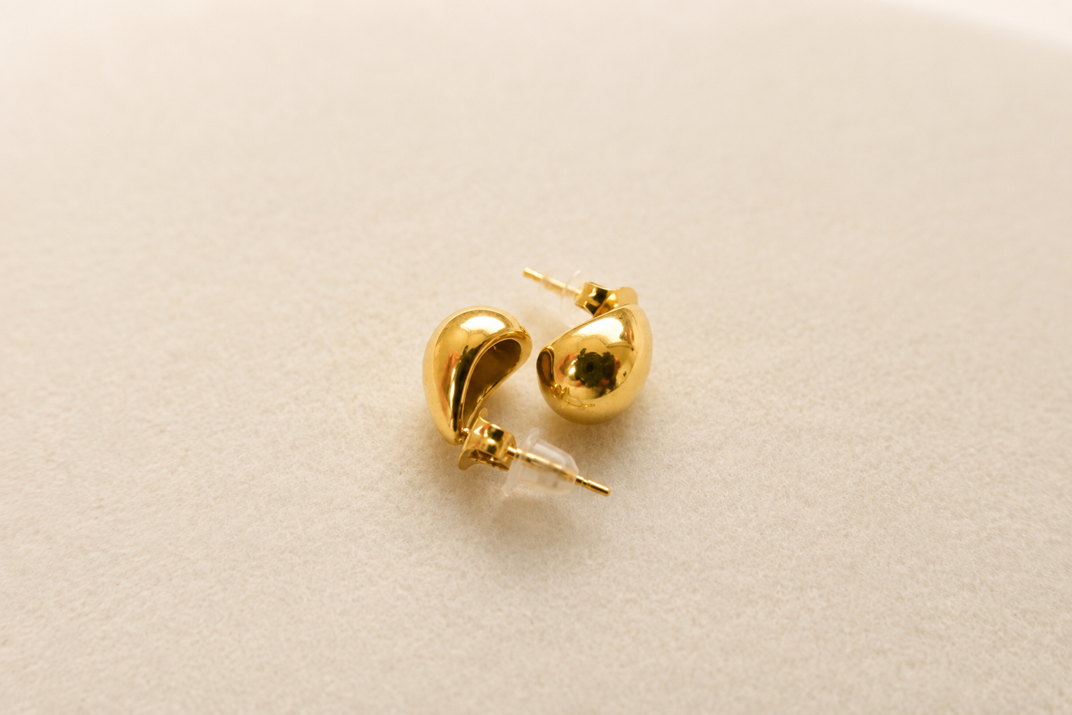 Solea Stud Earrings